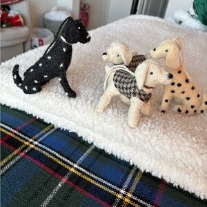 New without tags set of 4 adorable dog 🐕 ornaments